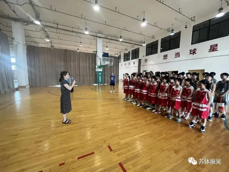 儿童篮球训练步骤应该注意什么_0